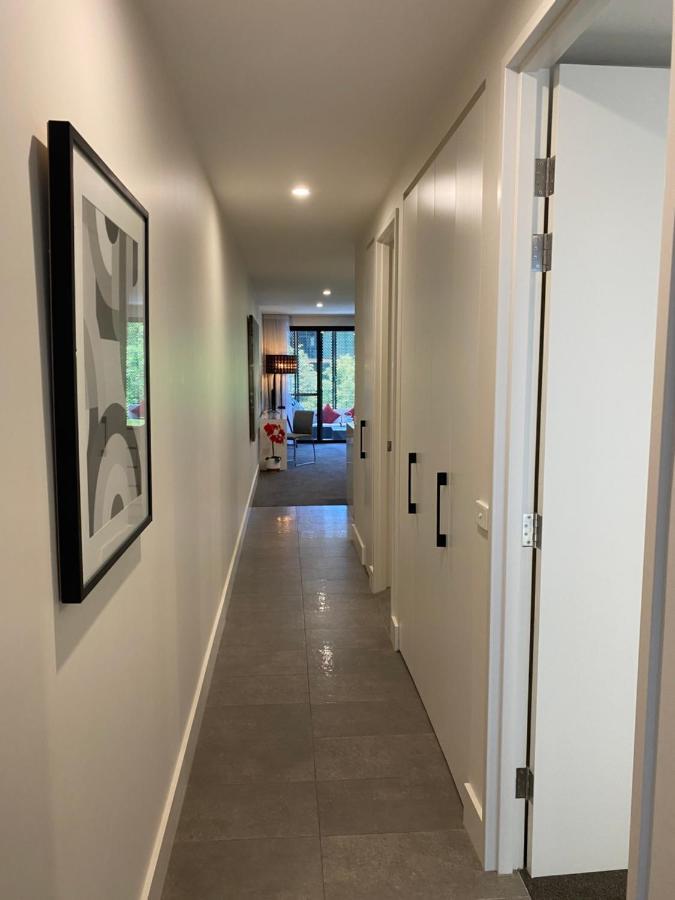 The Gallery Luxe 1 Bedroom Executive Apartment In The Heart Of Braddon Wine Secure Parking Wifi Camberra Exterior foto