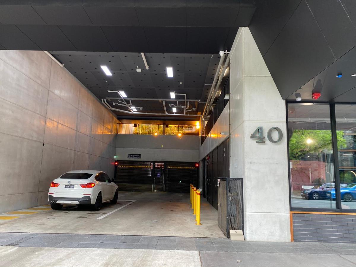 The Gallery Luxe 1 Bedroom Executive Apartment In The Heart Of Braddon Wine Secure Parking Wifi Camberra Exterior foto