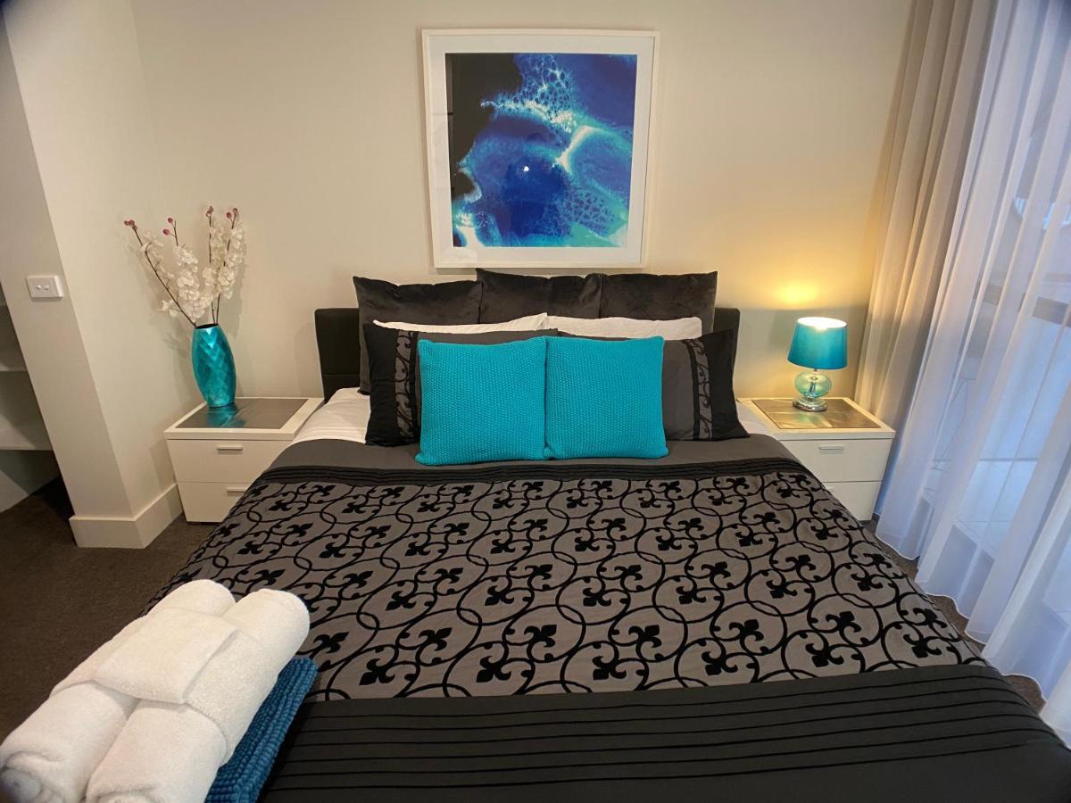 The Gallery Luxe 1 Bedroom Executive Apartment In The Heart Of Braddon Wine Secure Parking Wifi Camberra Exterior foto